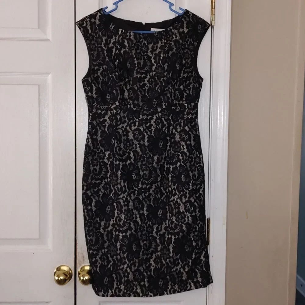 Calvin Klein black lace cocktail party graduation Sheath Dress Sz 8